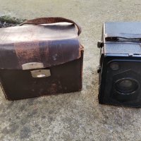 Стар фотоапарат, снимка 1 - Антикварни и старинни предмети - 44046701