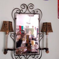 Старо огледало-нощна лампа , снимка 1 - Антикварни и старинни предмети - 32464653