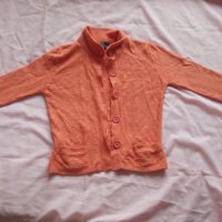 Оранжева жилетка Mango, снимка 1 - Детски пуловери и жилетки - 32627834
