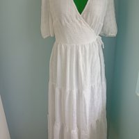 Бяла рокля Monki 38/M, снимка 10 - Рокли - 37115239