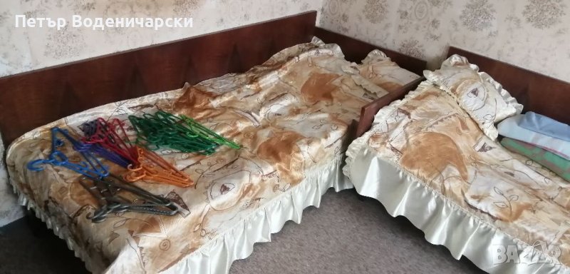 2 броя единични легла с ракла от дърво. Цената е за брой. Намират се в град Габрово , снимка 1