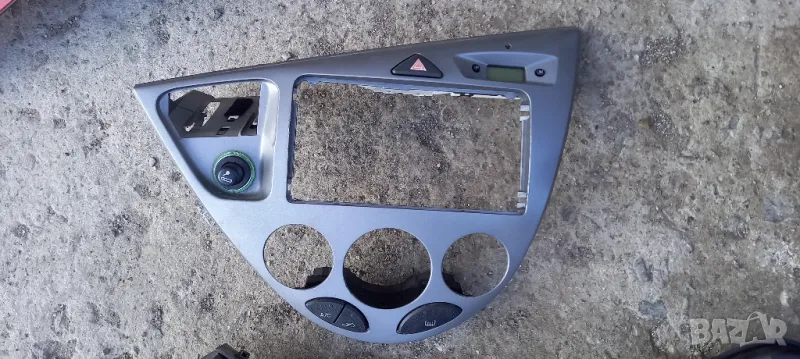 Централна конзола Ford Focus I, снимка 1