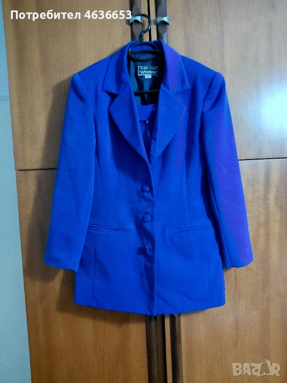 Дамски костюм, снимка 1