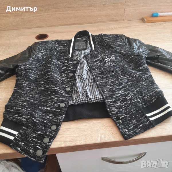 Яке, снимка 1