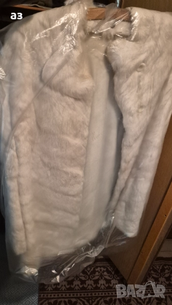 Две дамски якета от заешка кожа, снимка 1