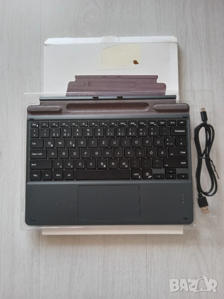 Безжична клавиатура Microsoft Surface Pro 8/9/X (с подсветка и тъчпад) - НОВА, снимка 1