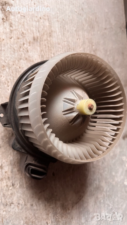 Вентилатор за парно за Toyota Avensis 2009 - 2012 - AV272700-8103, снимка 1