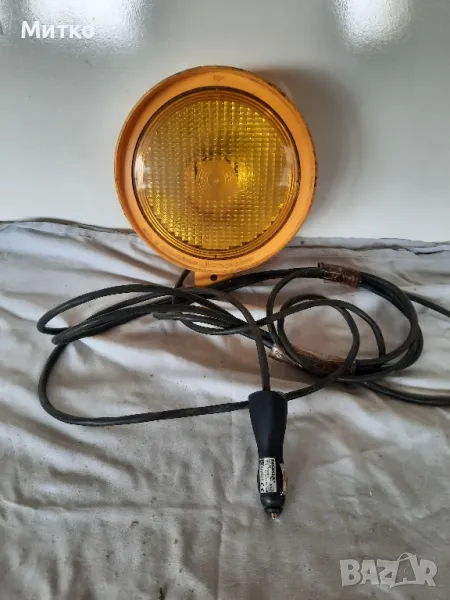 Ретро жълт халогенен фар за мъгла от Чехословакия, снимка 1