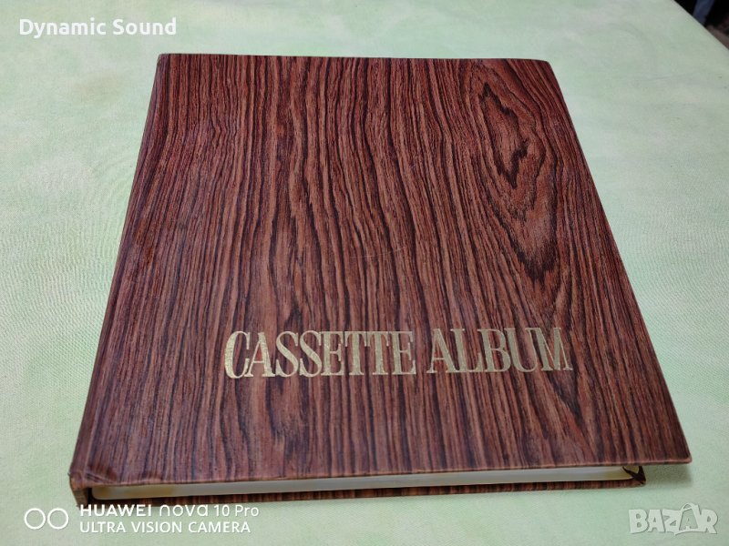 Албум за касети - с 12 броя касети за 45лв, снимка 1