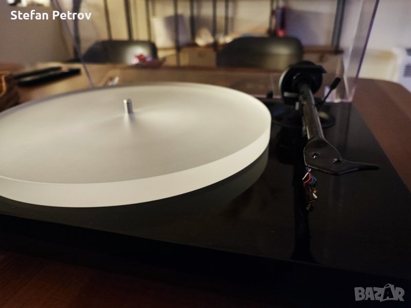 Грамофон Pro ject X 1, пиано лак, снимка 1