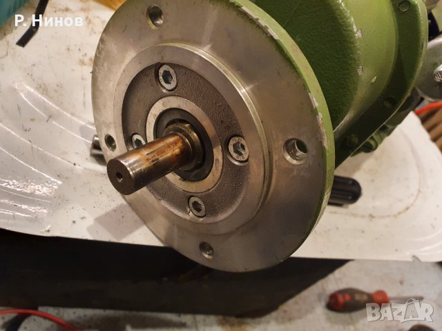 Монофазен ел.двигател/електромотор/електродвигател - с редуктор 0.37 kW 100 оборота, снимка 2 - Електродвигатели - 35100614