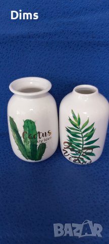 Порцеланова Ваза Бяла с кактуси и палми, снимка 2 - Вази - 38486568