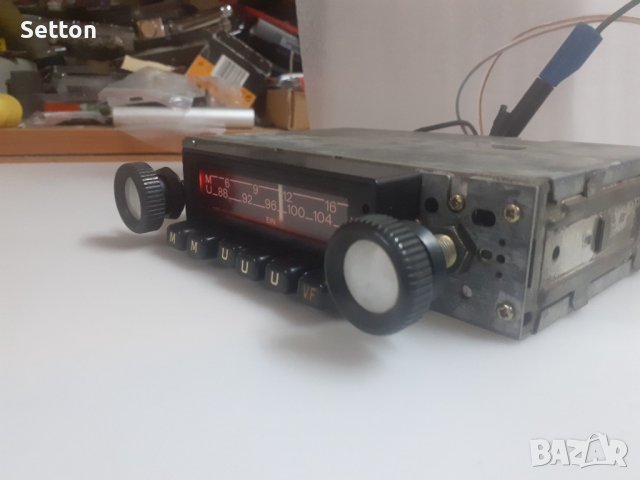 Grundig FTZ 21 / 501S ретро автомобилно радио, снимка 4 - Радиокасетофони, транзистори - 38839790