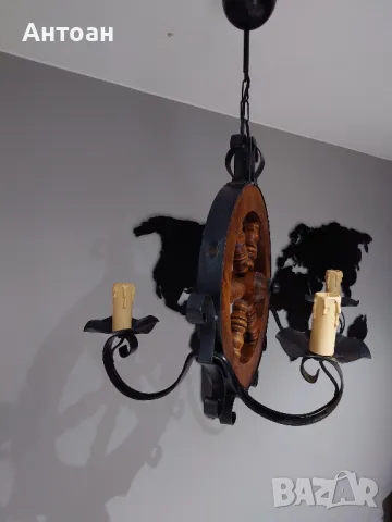 Полилей - Битов стил - метал и масивна фървесина , снимка 2 - Лампи за таван - 47985603