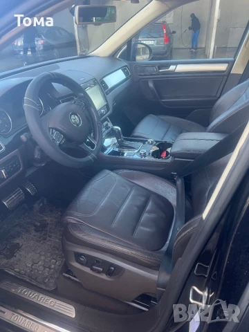 VW Touareg 3.0 TDI , снимка 5 - Автомобили и джипове - 50446453
