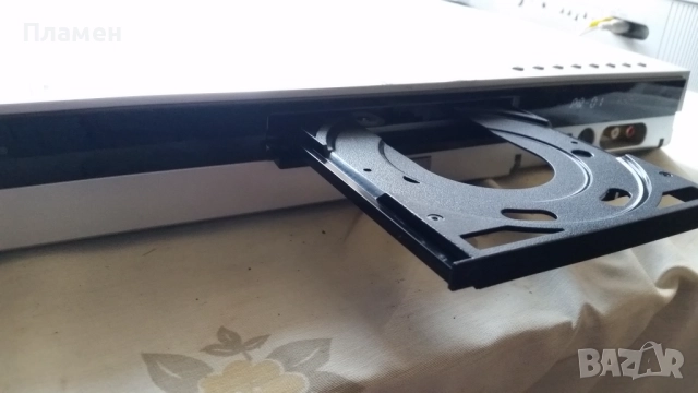 DVD HDD Recorder Medion Md 81335, снимка 3 - Плейъри, домашно кино, прожектори - 51445192