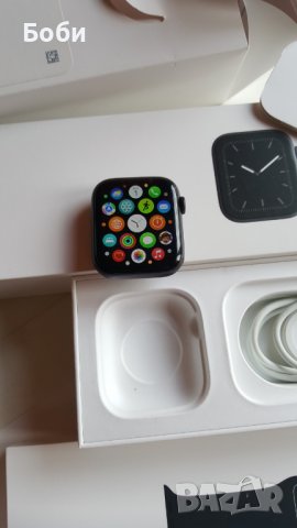 Apple Watch 5 GPS 44mm - 6 месеца гаранция!, снимка 6 - Смарт гривни - 36621284