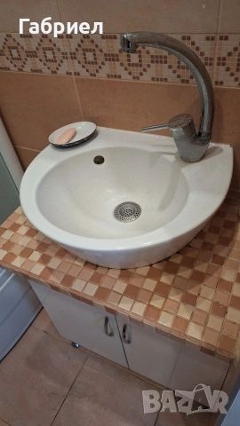 Шкаф за баня с мивка и смесител, снимка 3 - Мивки - 53468784
