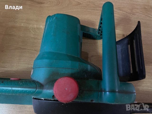 Електрически верижен трион Bosch Ake 40, снимка 4 - Градинска техника - 37515832