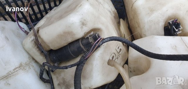 Казанче течност чистачки  за бмв е36 2.5л 5.0л, снимка 7 - Части - 38576848