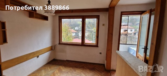 Продавам 4 стаен апартамент в Тетевен на 5 минути от центъра на града, снимка 10 - Апартаменти - 42893812