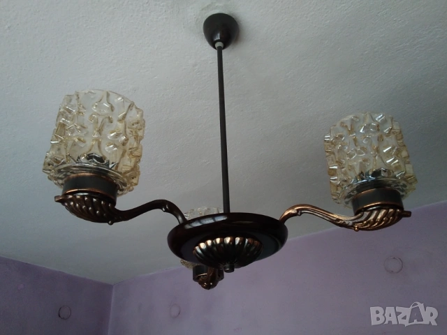 Продавам полилей тройка с медни орнаменти