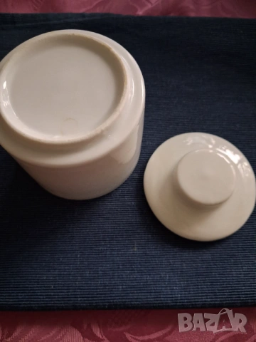 Порцеланов чайник, захарничка и пепелник, снимка 10 - Сервизи - 52708278