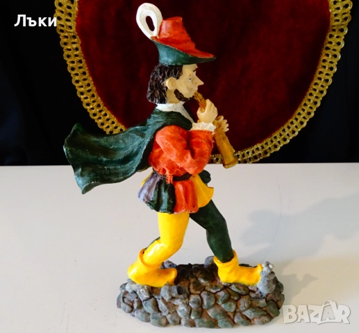 Порцеланова статуетка,фигура Хамелнският ловец на плъхове. , снимка 6 - Статуетки - 52056501