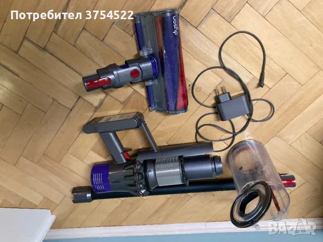 Вертикална прахосмукачка Dyson V10, снимка 4 - Прахосмукачки - 48975460