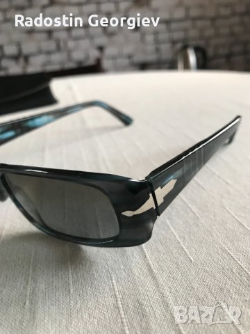 Продава слънчеви очила Persol, снимка 2 - Слънчеви и диоптрични очила - 38439732