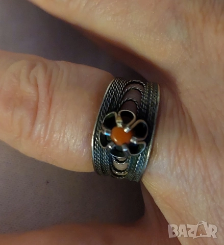 красив пръстен с кехлибар , снимка 3 - Пръстени - 51756510
