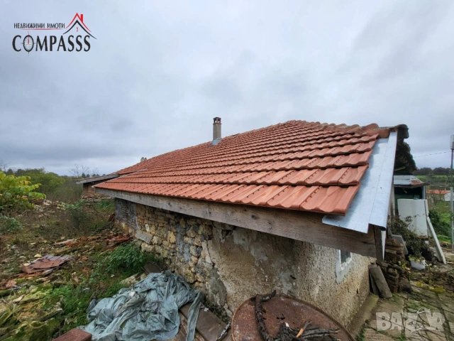 Къща с двор, с. Преселенци, Общ. Ген. Тошево - 25500евро!, снимка 8 - Къщи - 53533432