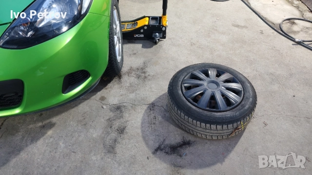 Джанти с летни гуми за Мазда 2.