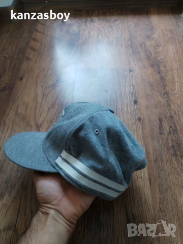  tommy hilfiger - страхотна шапка , снимка 4 - Шапки - 50690352