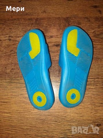 Чехли , снимка 2 - Детски сандали и чехли - 27996069