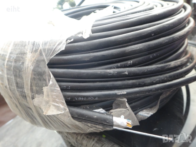 LAN-кабел CAT5E (100м; с носещо въже), снимка 2 - Кабели и адаптери - 53399409