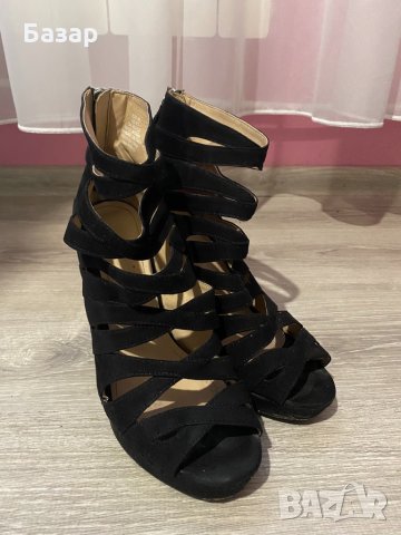 Обувки на висок ток токчета H&M черни, снимка 2 - Дамски обувки на ток - 34766937