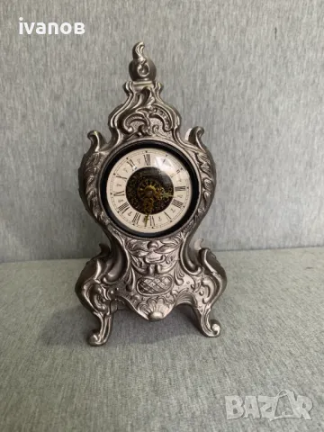 настолен часовник 