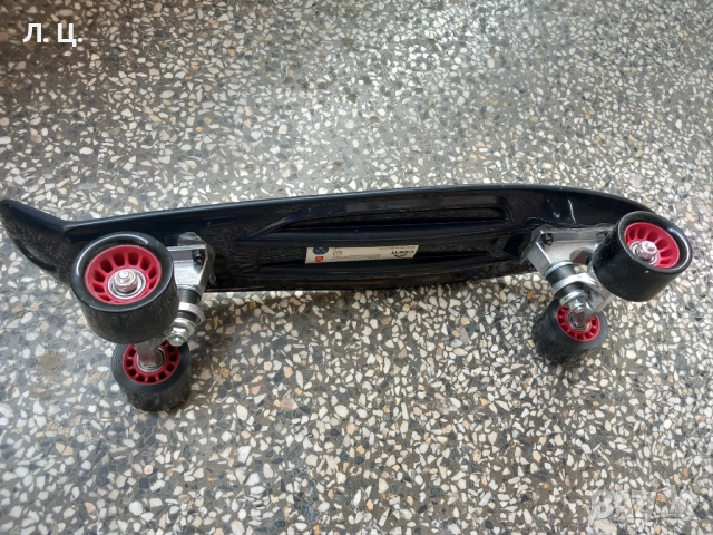 Скейтборд Crivit 20-100 kg Нов, снимка 10 - Скейтборд, ховърборд, уейвборд - 52051473