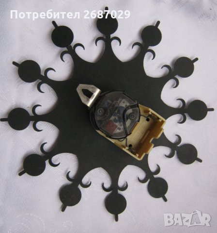 30 см Красив Стар стенен метален часовник ГДР DDR, снимка 4 - Антикварни и старинни предмети - 28950956