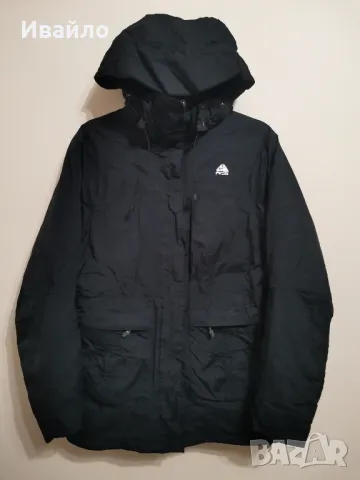 Дамско ски яке Nike. 