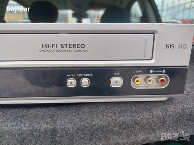 PHILIPS dvd/vcr combi, снимка 4 - Плейъри, домашно кино, прожектори - 44049571