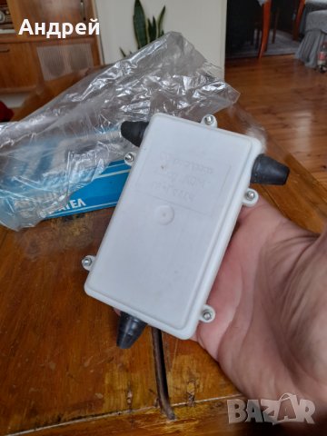 Стар антенен усилвател Респром, снимка 3 - Други ценни предмети - 33084072