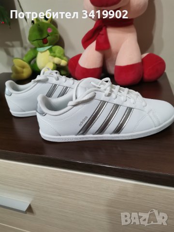 Оригинални дамски кецове ADIDAS, 38 номер