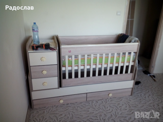 Детско легло 6 в 1 с матраци за малкото и голямото легла.