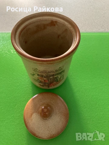 Винтидж Италиански буркан с капаче, снимка 2 - Други - 46783891