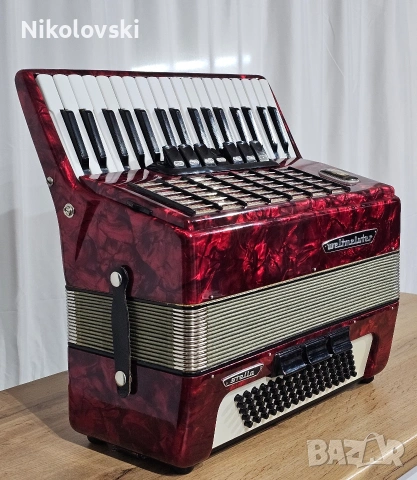 Акордеон Weltmeister Stella , снимка 3 - Акордеони - 53409756