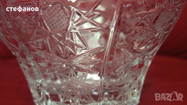Кристална бонбониера, снимка 3 - Прибори за хранене, готвене и сервиране - 43625888