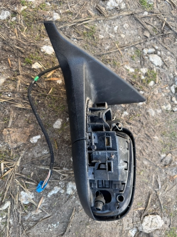 Ляво огледало за Volvo V50, снимка 3 - Части - 52934085