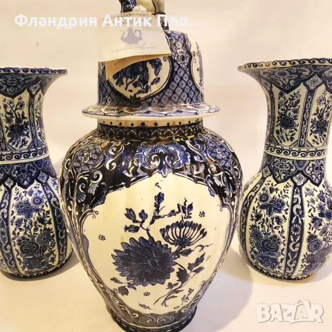 Антикварен комплект Delft – 2 вази и покрит съд, снимка 4 - Вази - 49099630